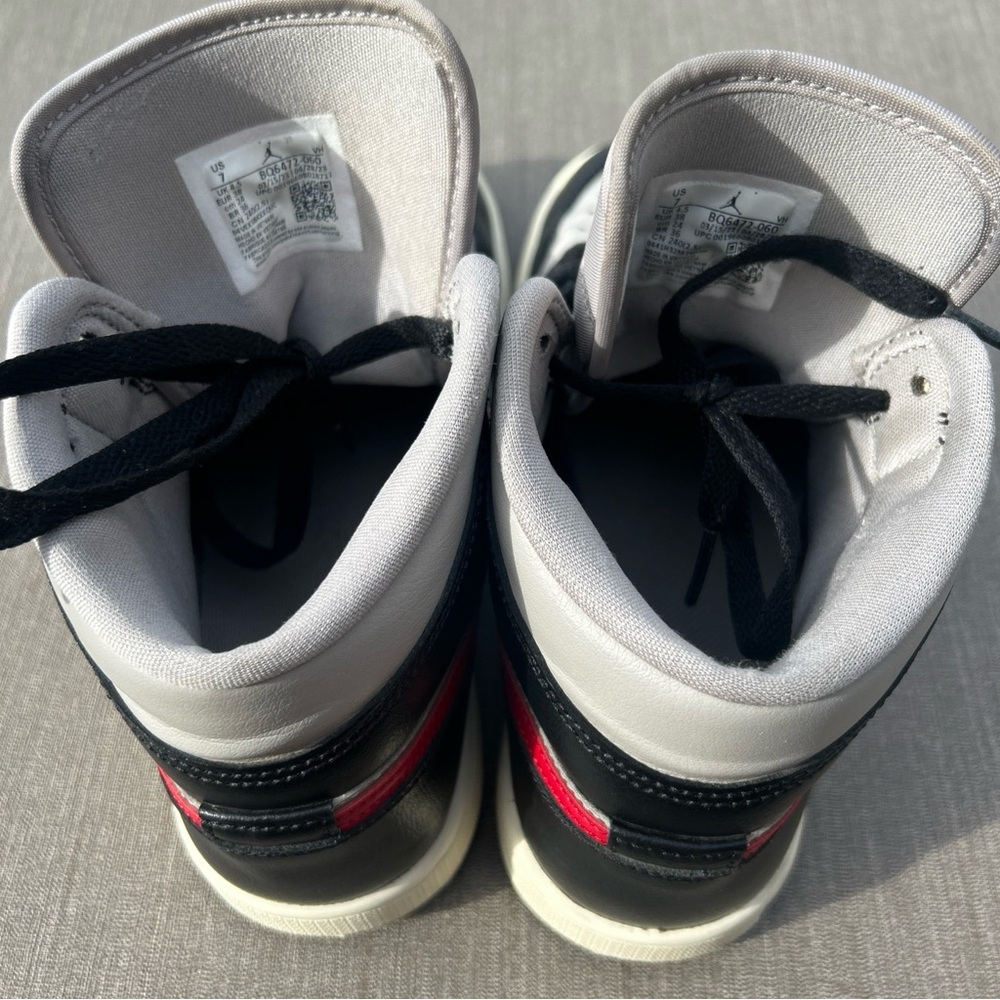 Nike Air Jordan’s 1 Mid Black Gym Red College Grey Sneakers BQ6472-060 Womens 7 - Picture 10 of 16